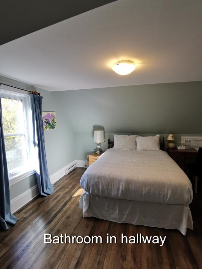By The River B&B Fredericton Ngoại thất bức ảnh